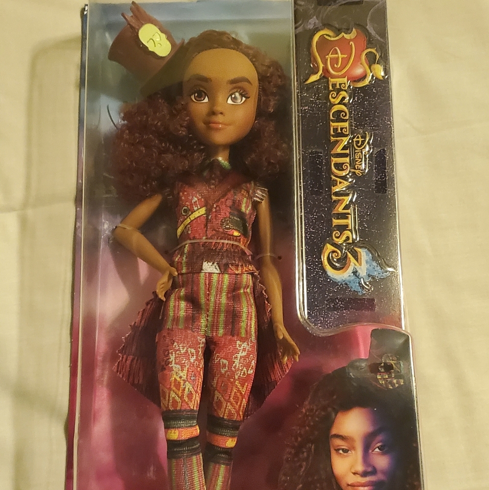Disney decendants Celia doll